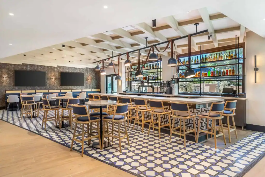 Cambria Hotel Templeton - Paso Robles - Iron Horse Restaurant & Bar